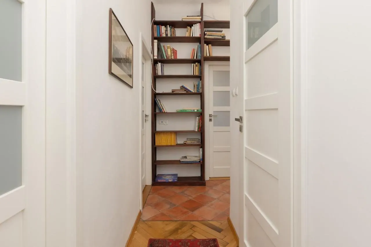 Warsaw New Town Square Apartment For 5 Guests By Noclegi Renters