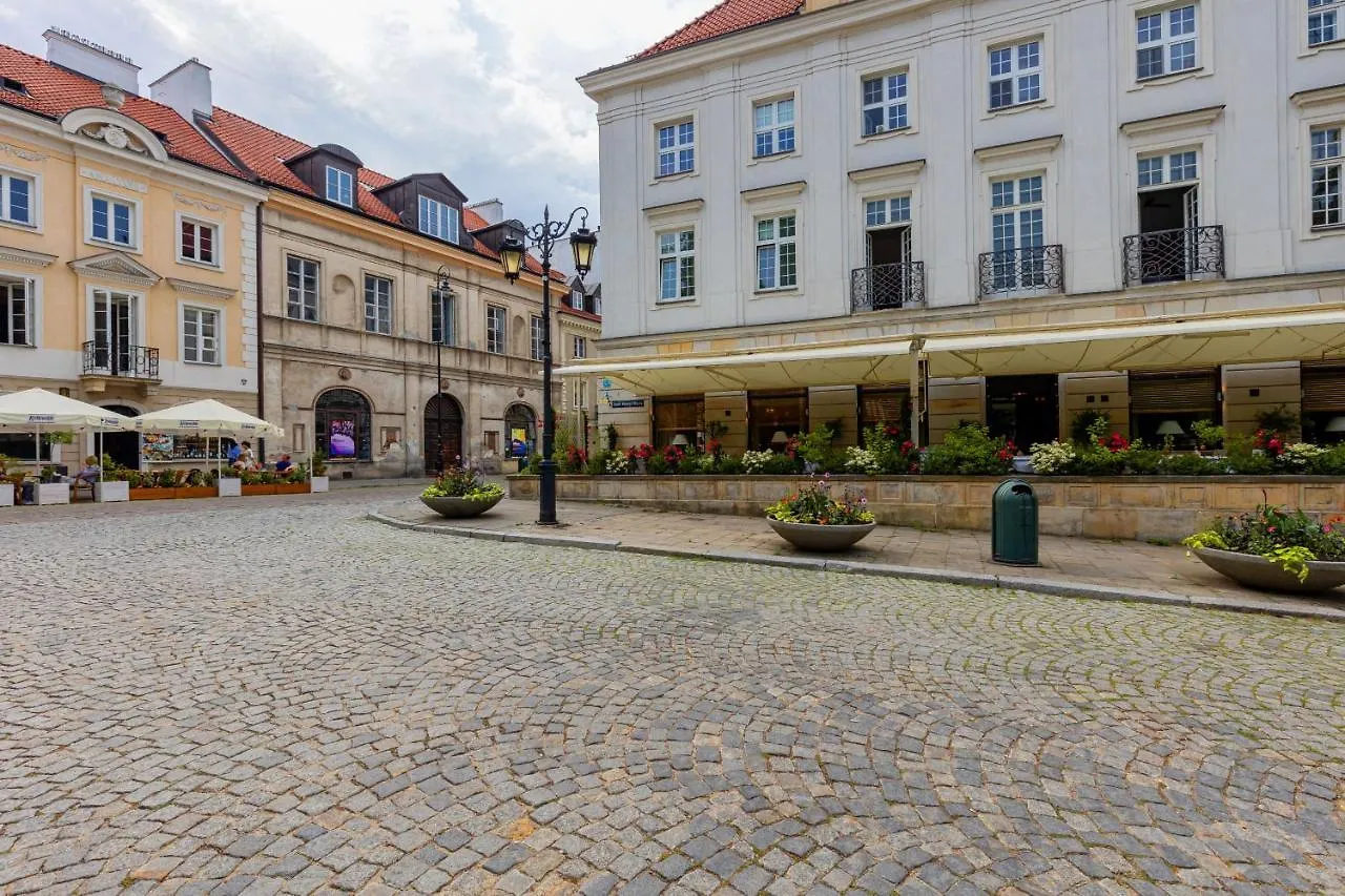 Warsaw New Town Square Apartment For 5 Guests By Noclegi Renters