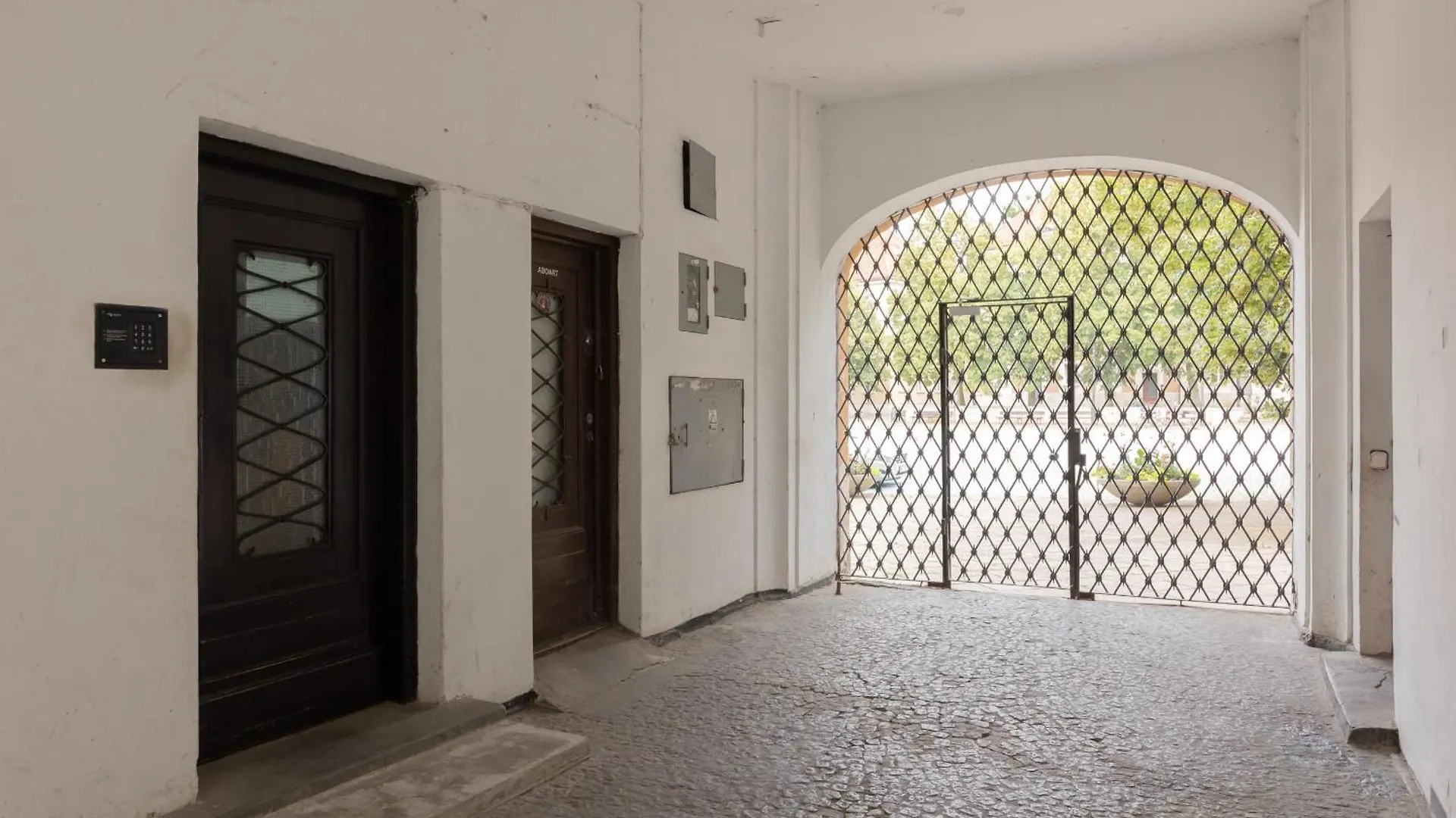 Warsaw New Town Square Apartment For 5 Guests By Noclegi Renters Polonia